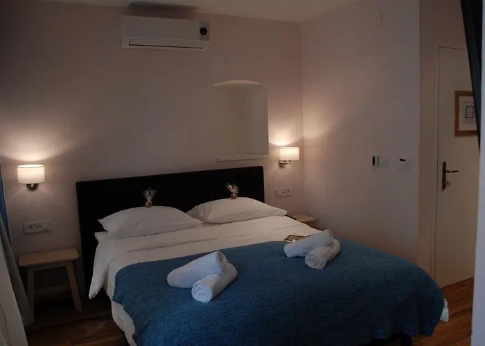 Tre Re - Self Check In