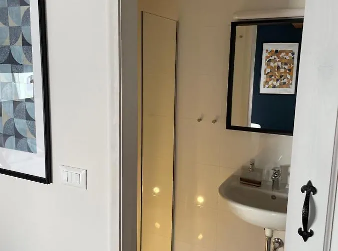 Tre Re - Self Check In Han/Misafirhane 4*